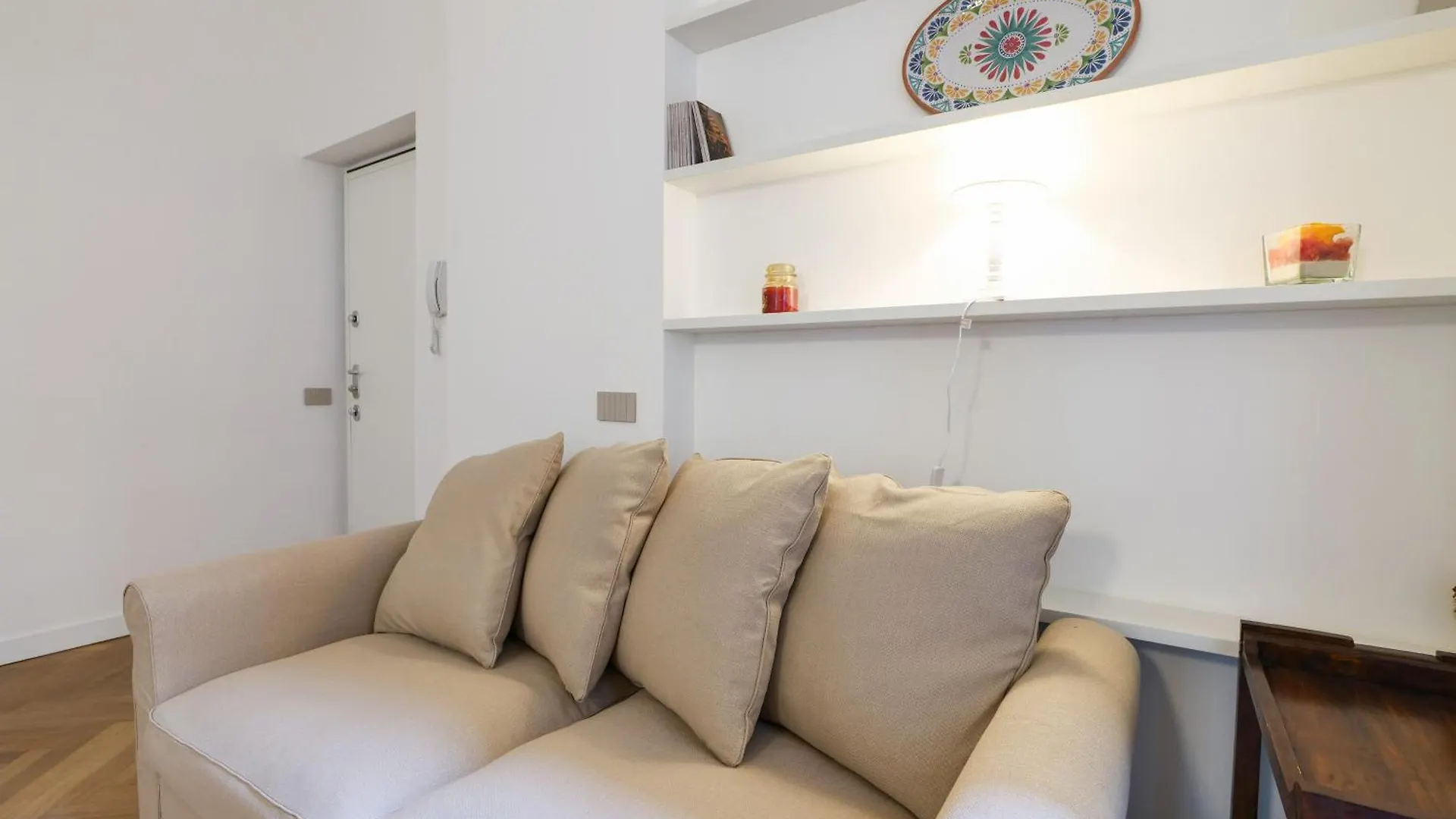 Apartment Elegant Suite In Repubblica Brera Milan