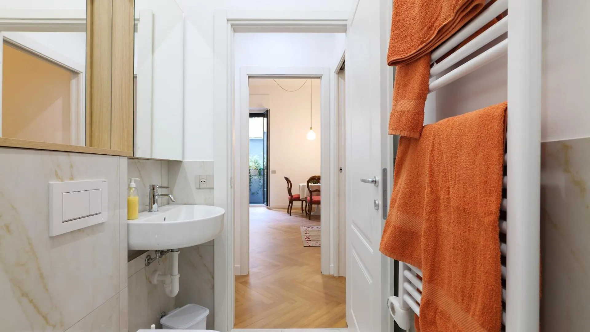 Elegant Suite In Repubblica Brera Milan Apartment