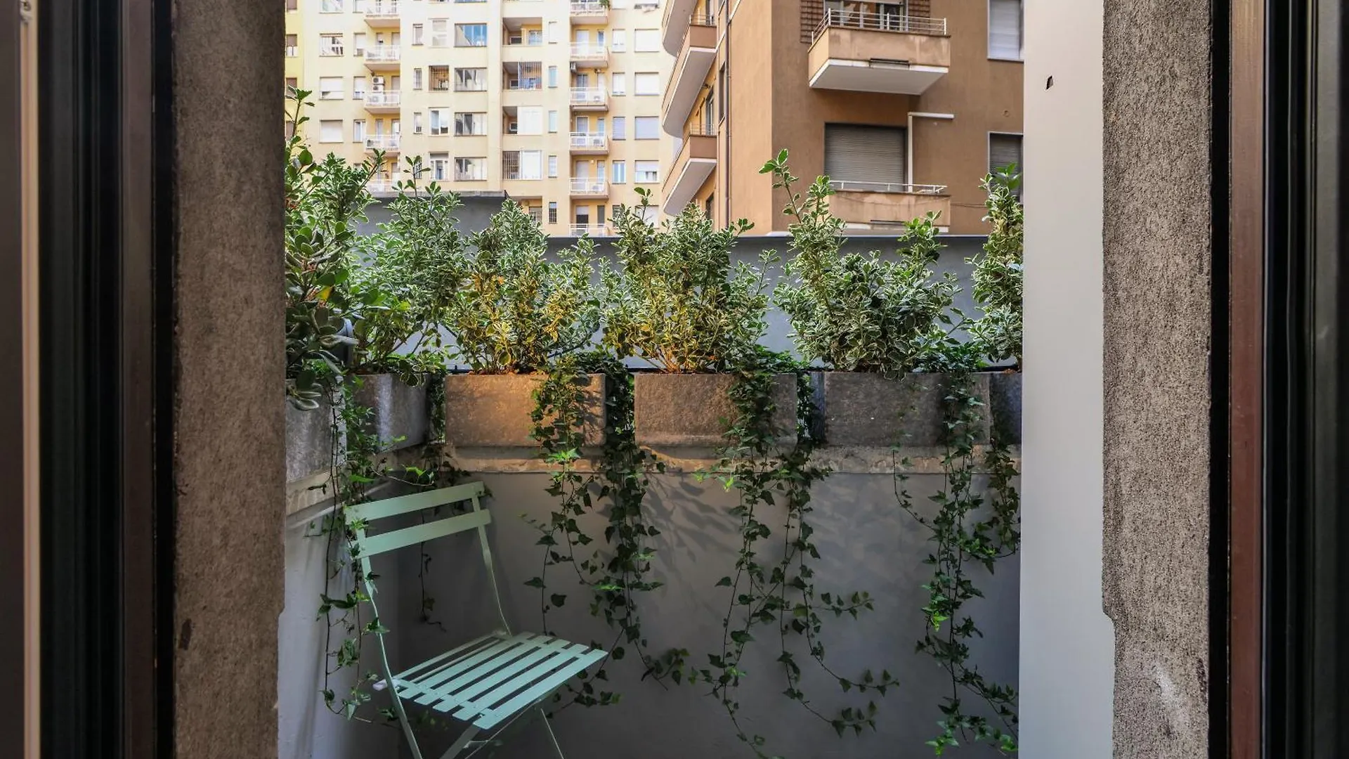 Elegant Suite In Repubblica Brera Milan Apartment